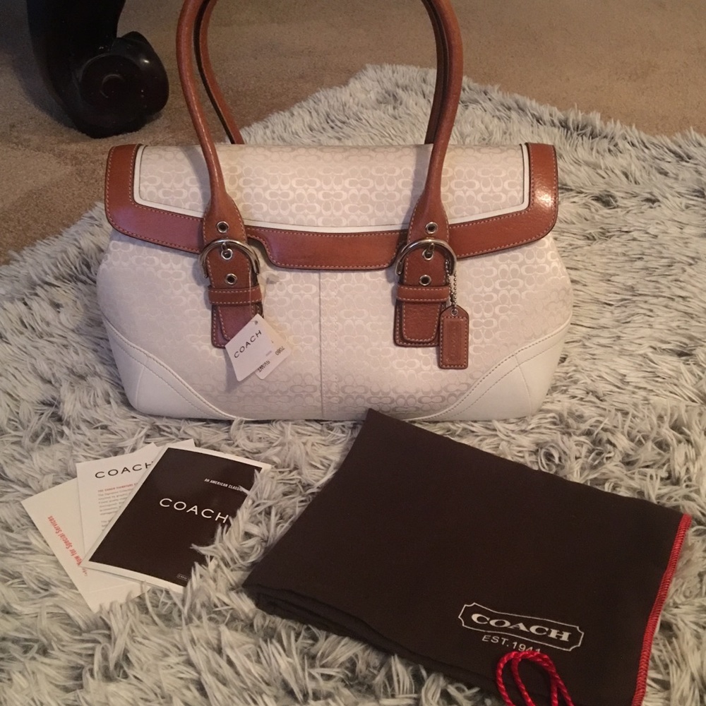 Coach white and brown bag #L04W-7080